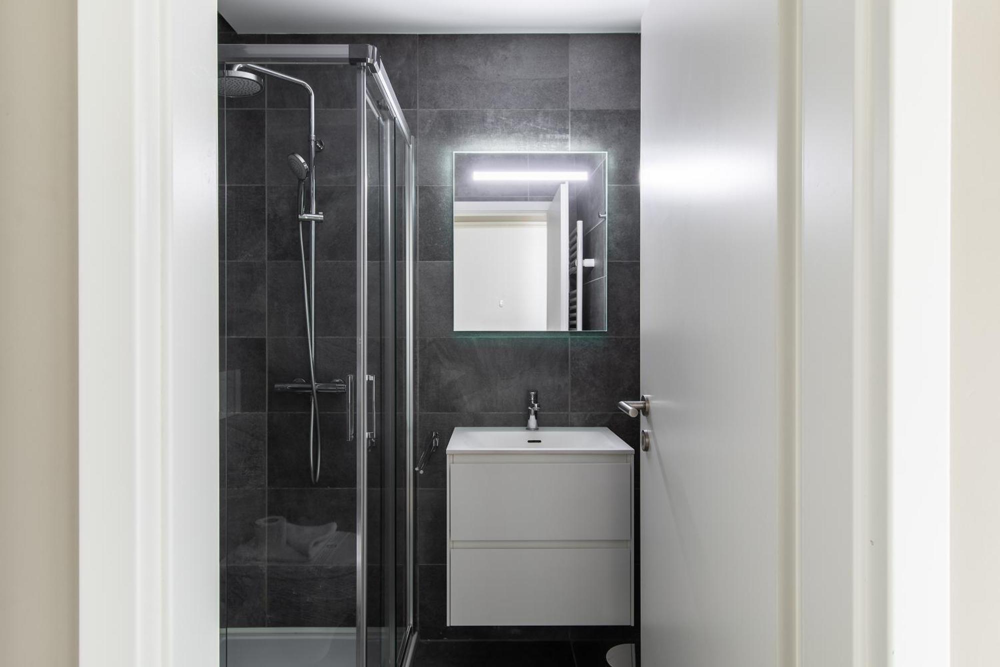 Minerva Apartments By Quokka 360 - Close To Lugano Station Buitenkant foto